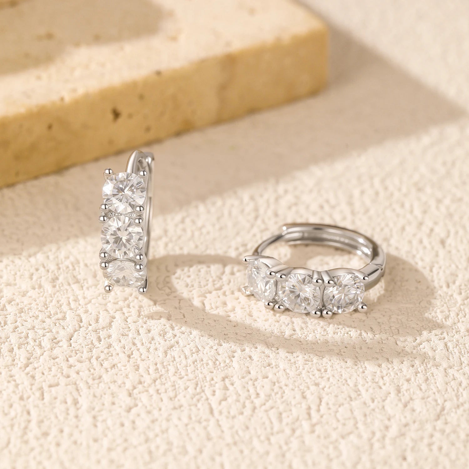 D Color Moissanite Classic Ear Buckle 925 Sterling Silver Trendy Round Stackable Hoop Earrings For Women Fine Jewelry