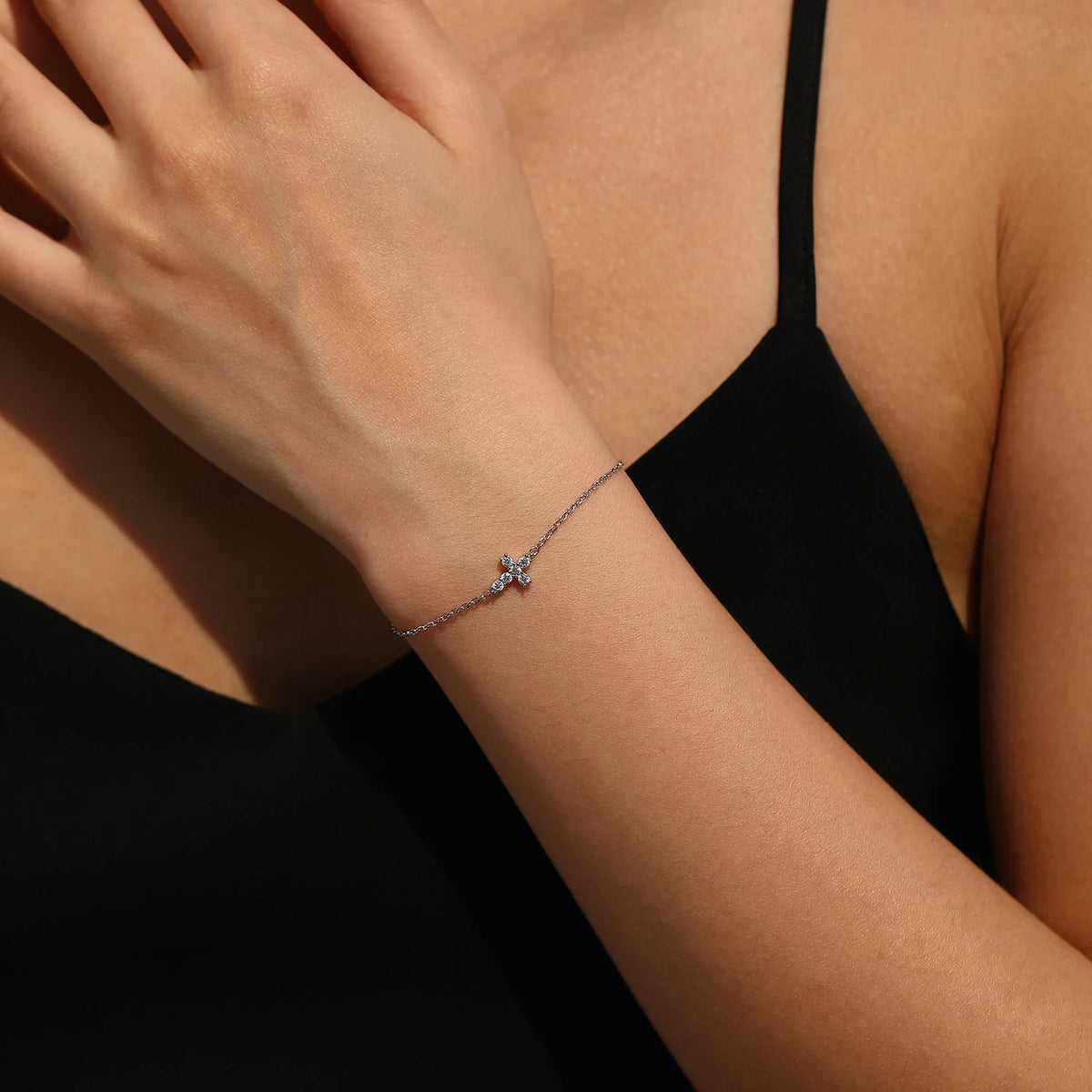 Moissanite Bracelets 925 Sterling Silver Minimalist Double Cross Sparkling Link Chain Bracelet For Women Fine Jewelry