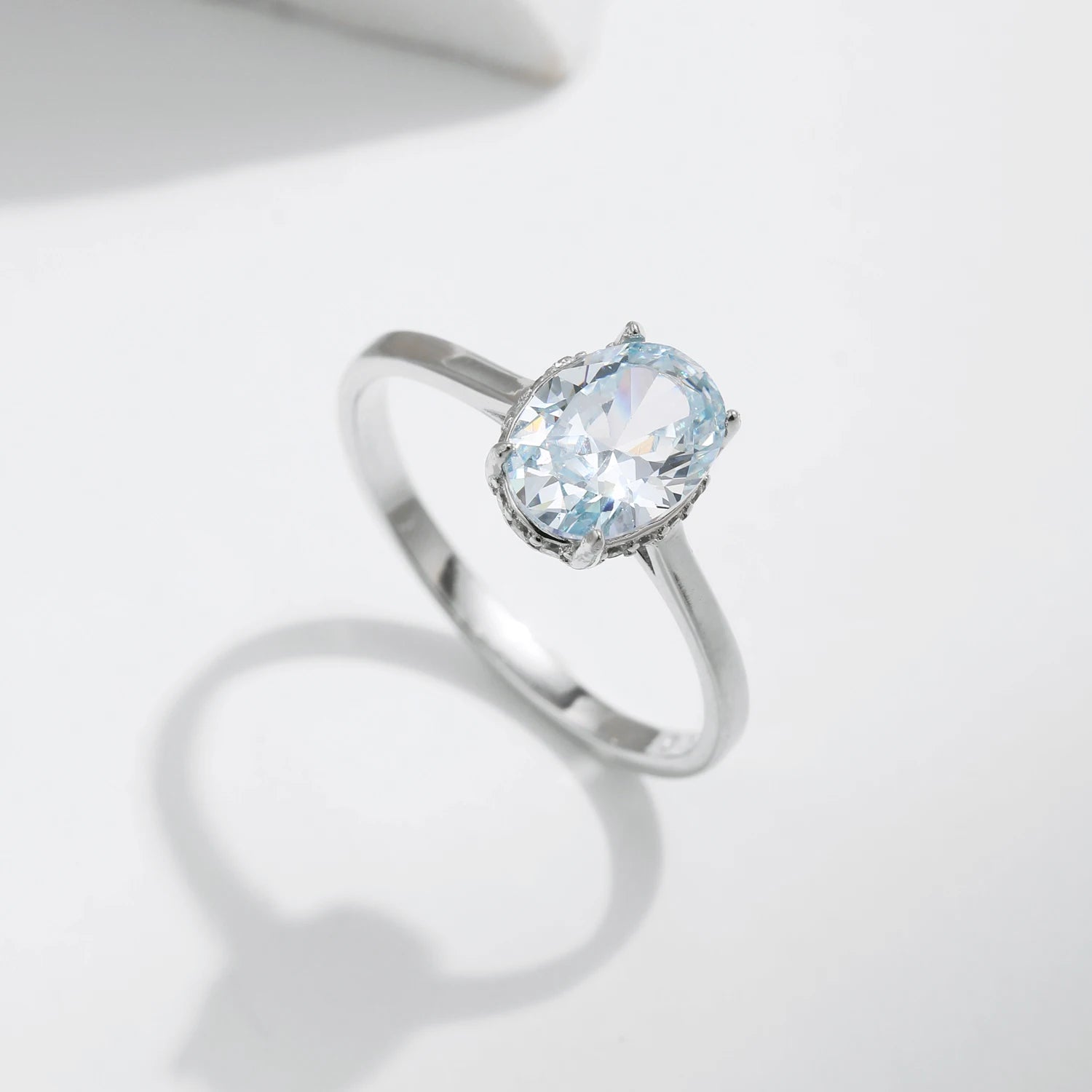 Classic Design 925 Sterling Silver Ocean Blue Zirconia Ring Platinum Plated Wedding Engagement Jewelry for Women Gifts