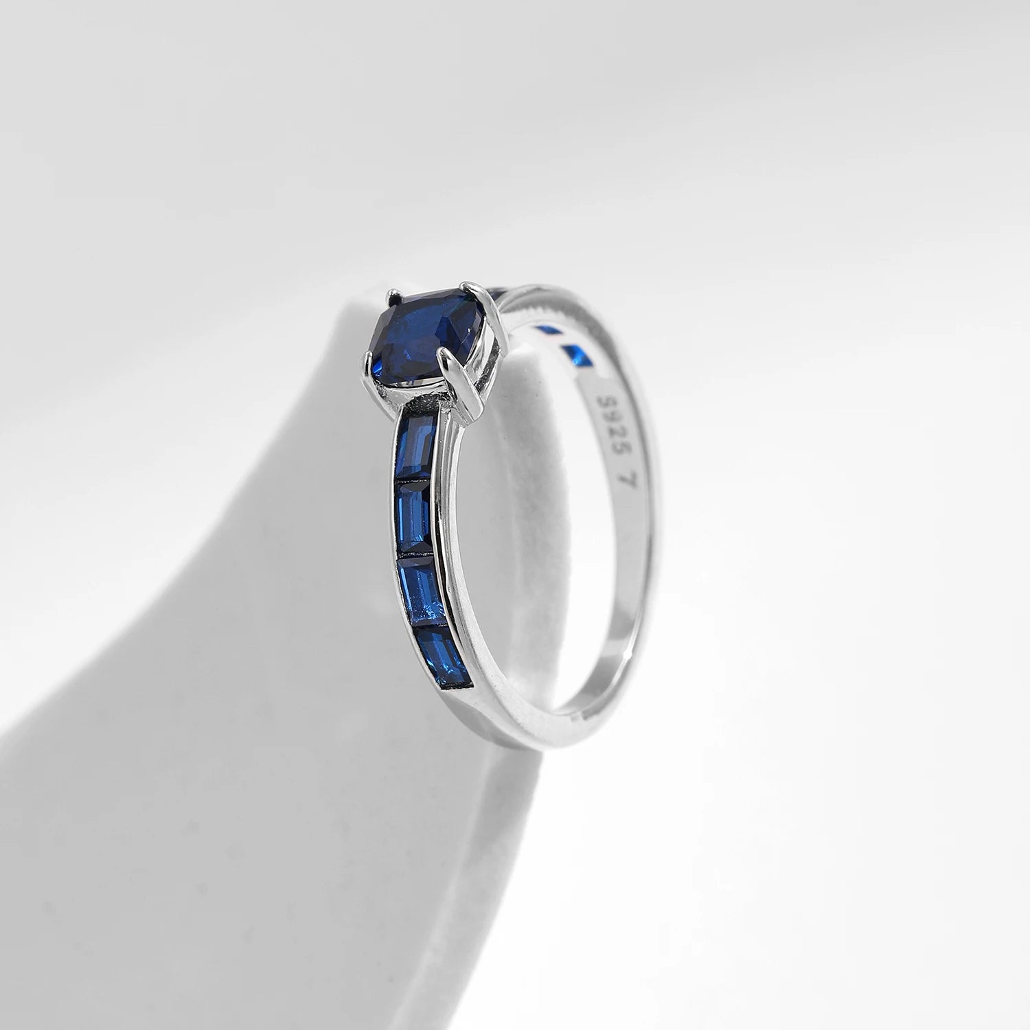 925 Sterling Silver Luxury Square Blue Cubic Zirconia Ring Classic Romantic Rings for Women Wedding Gift Fine Jewelry